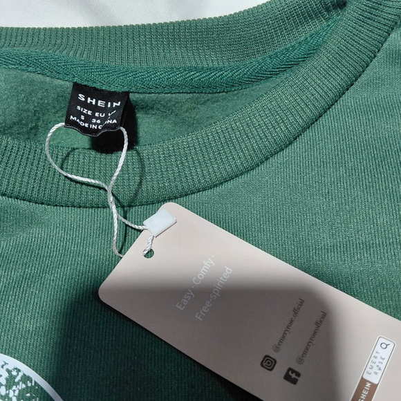 Women's SHEIN Green Shamrock Graphic Sweatshirt S - Picture 4 of 4